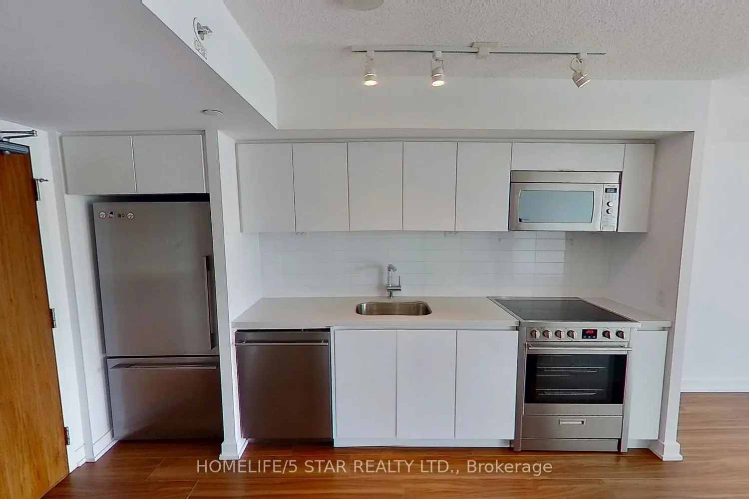 Additional image 3 of 75 Queens Wharf Road 910
