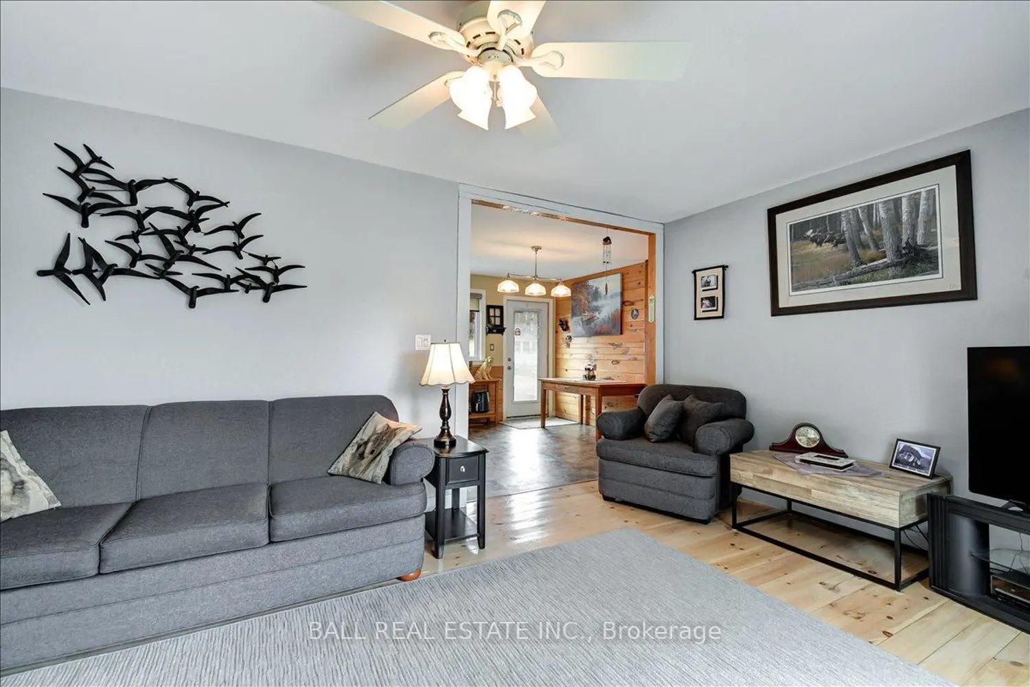 32 Hemlock Street photo 5