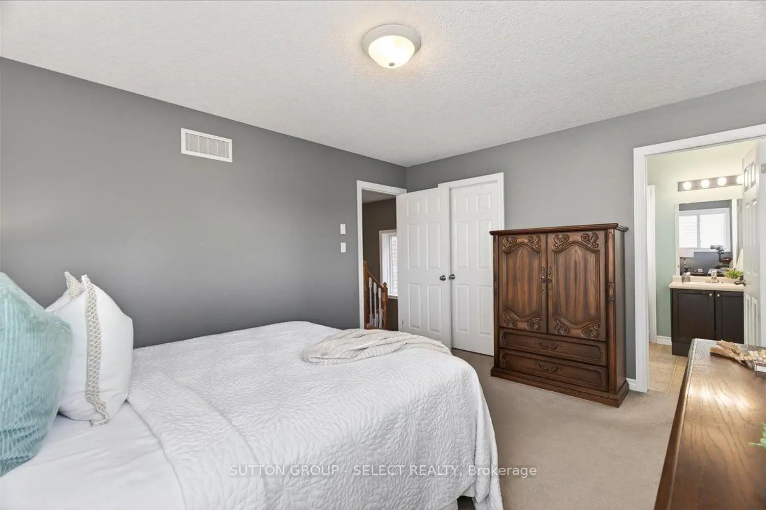 106 Mcmahen Street photo 5