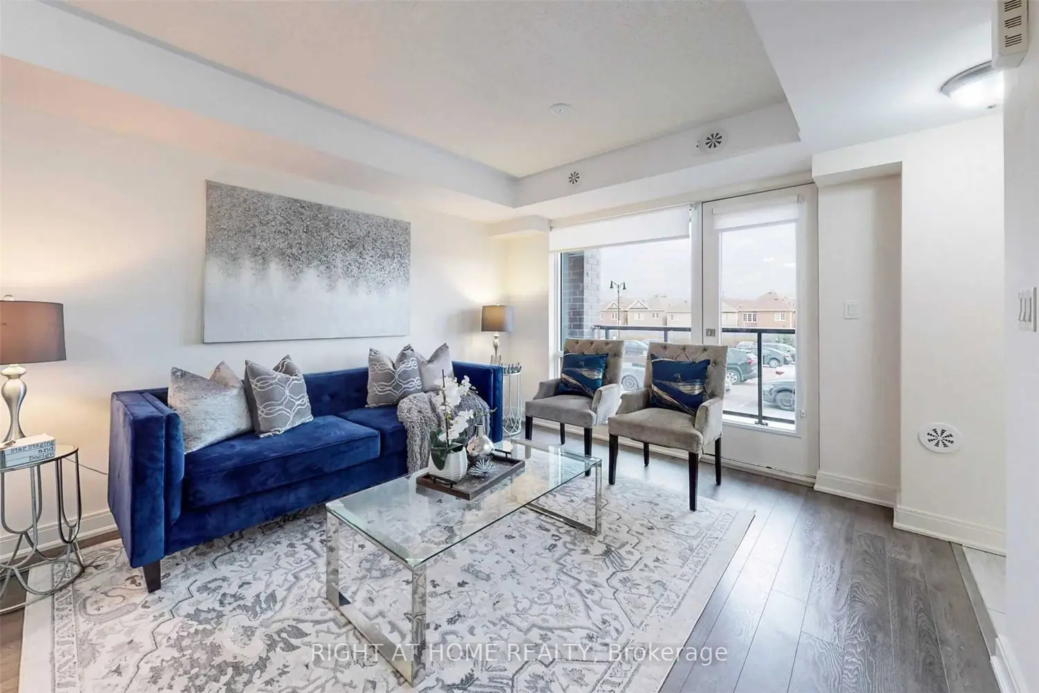 100 Dufay Road 82 photo 3