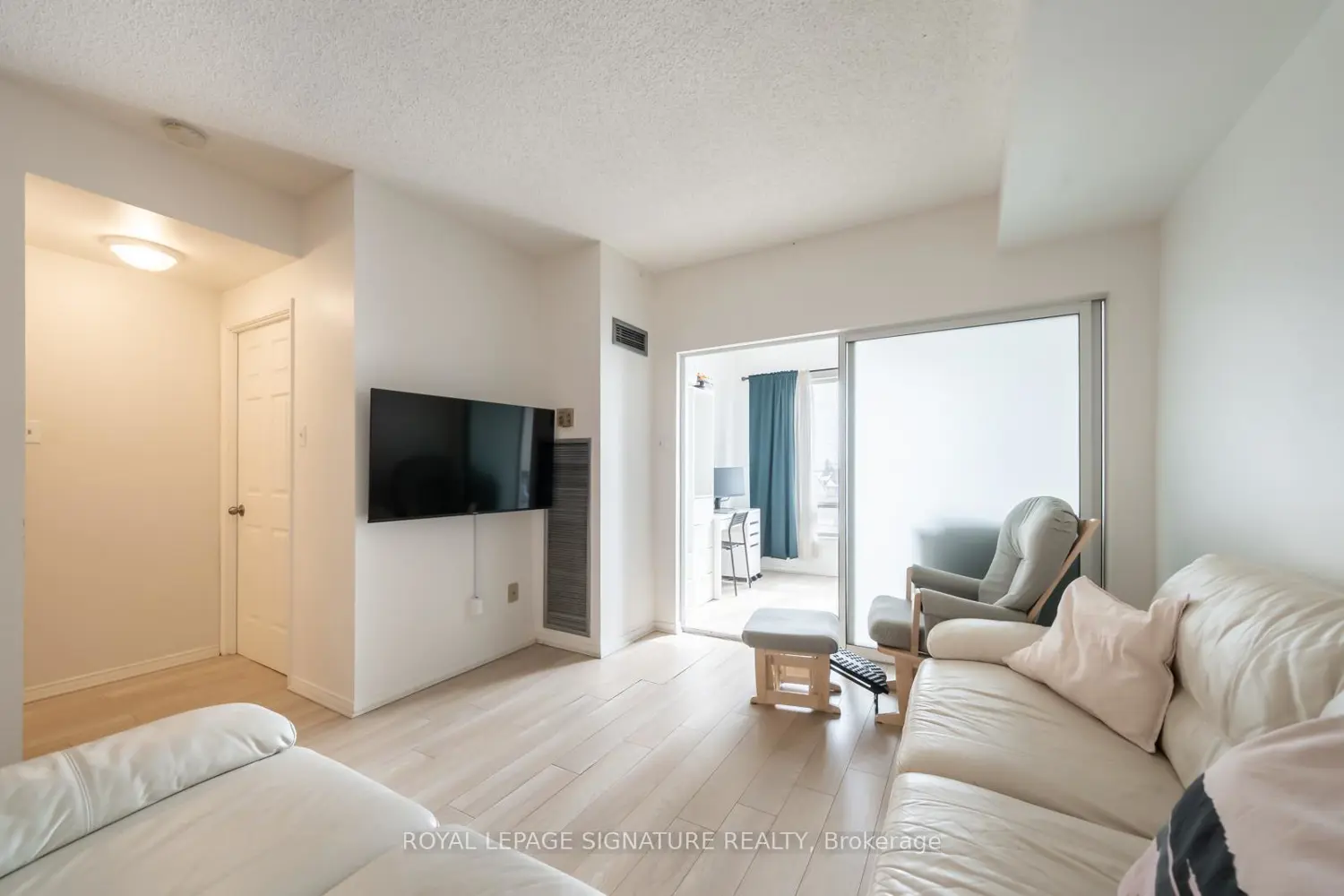 5800 Sheppard Avenue 316