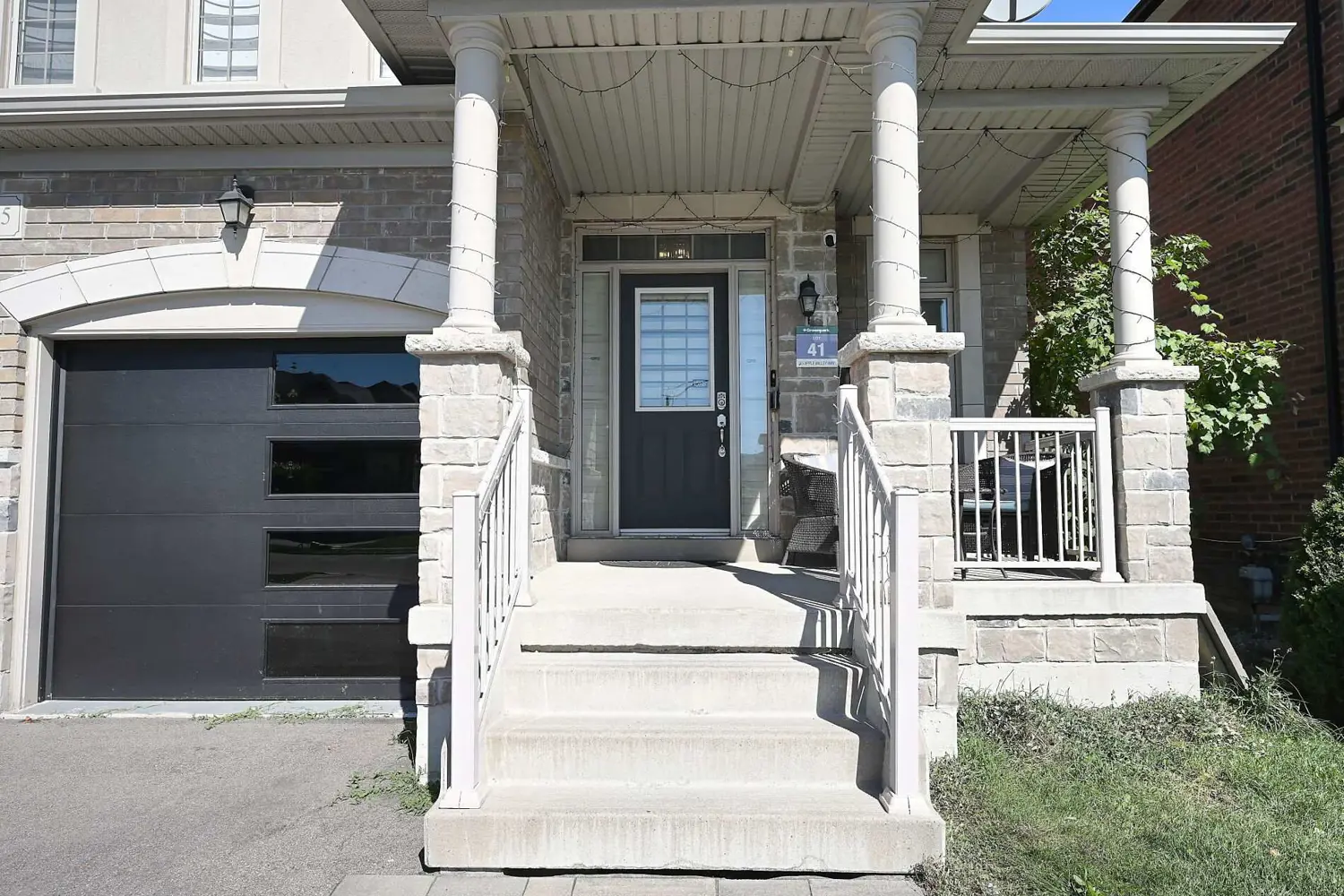 55 Apple Valley Way