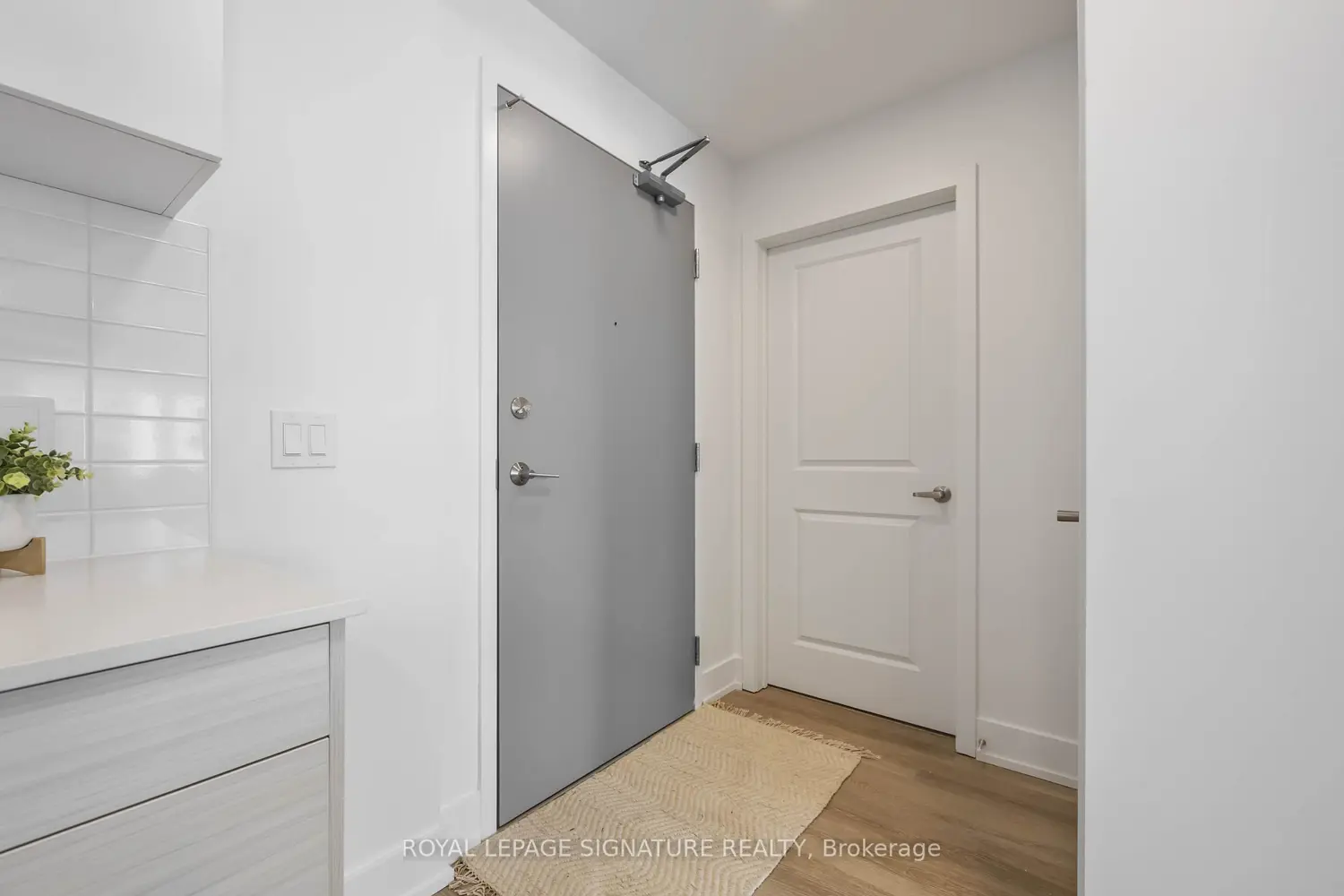 Additional image 5 of 19B West Street 303