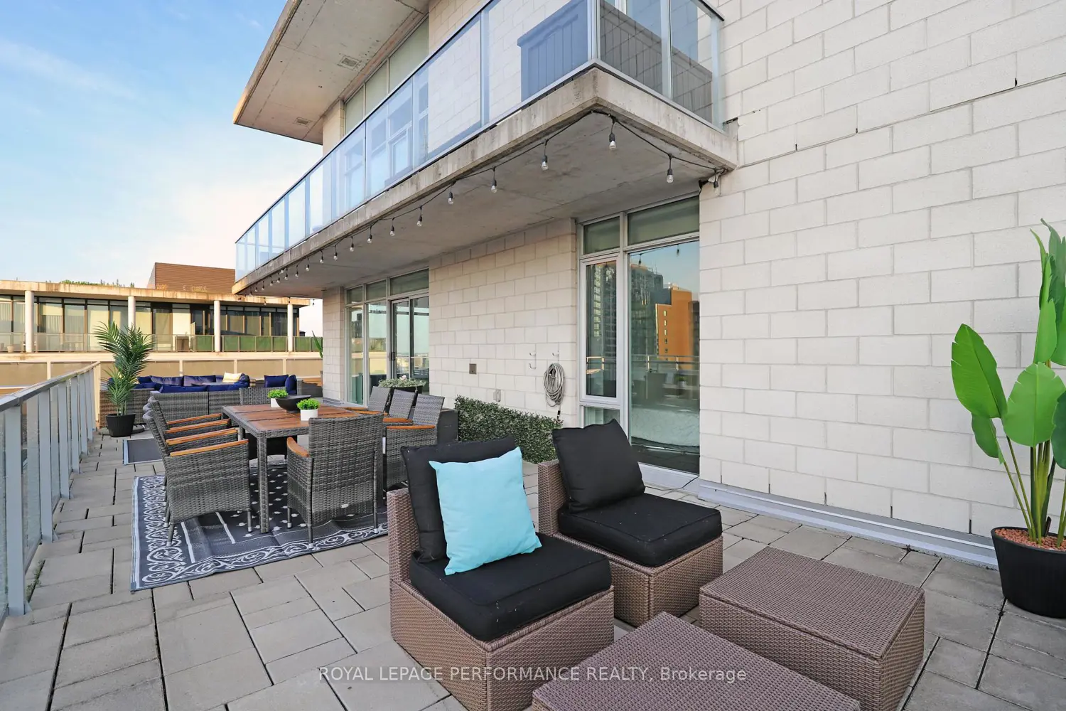 Additional image 17 of 255 Bay Street 1603