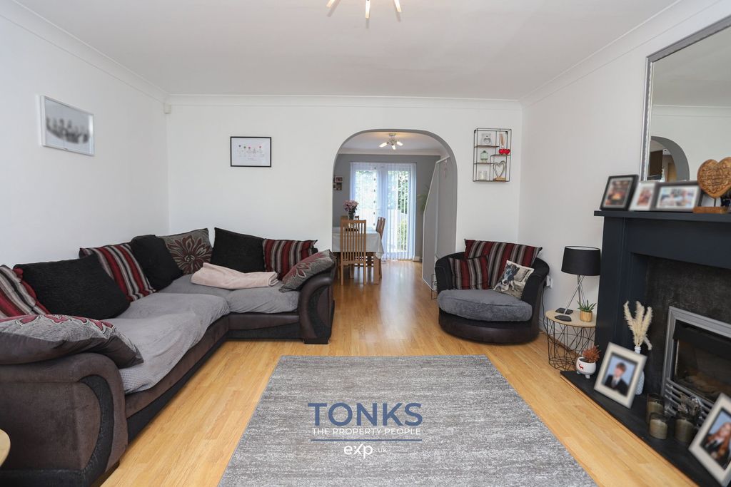 Additional image 6 of 5 bed detached house for saleCavalier Drive, Halesowen B63