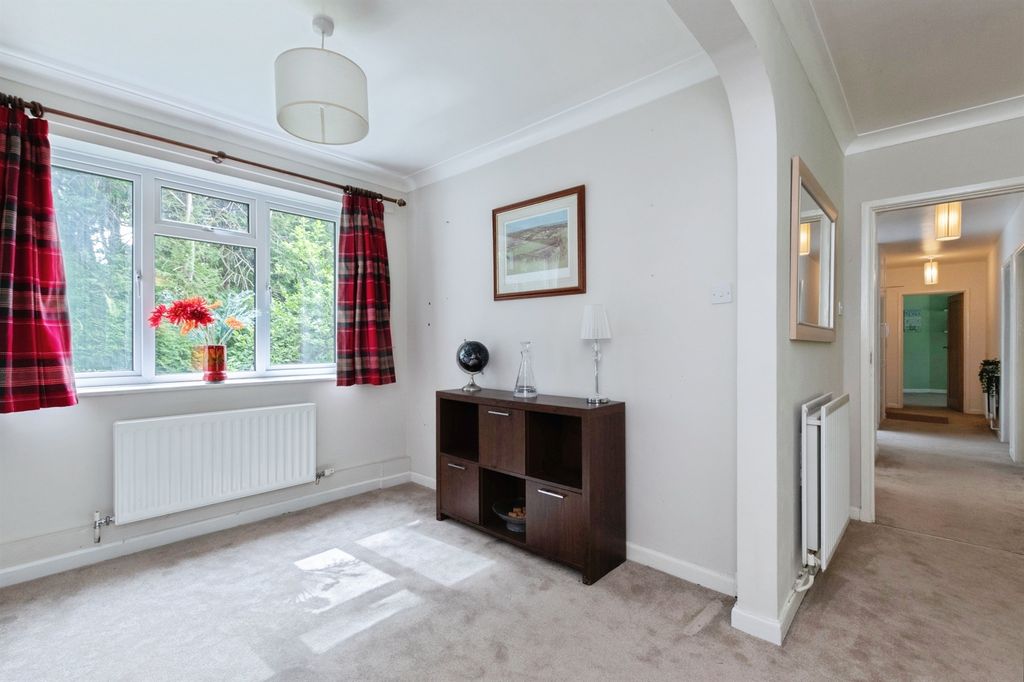 Additional image 13 of 3 bed flat for saleAldridge Road, Ferndown BH22