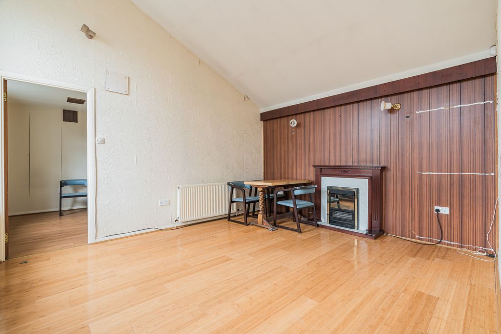 Additional image 3 of 3 bed bungalow for sale19 Grampian Crescent, Grangemouth FK3