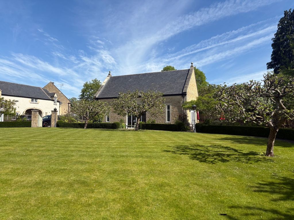 Additional image 4 of 3 bed end terrace house for saleThe Orchard, The Croft, Fairford, Gloucestershire GL7