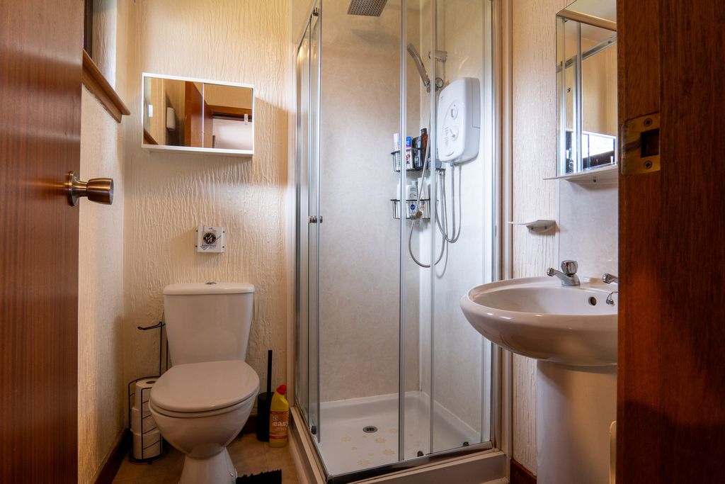 Additional image 35 of 5 bed detached bungalow for saleInverness, Drumnadrochit IV63