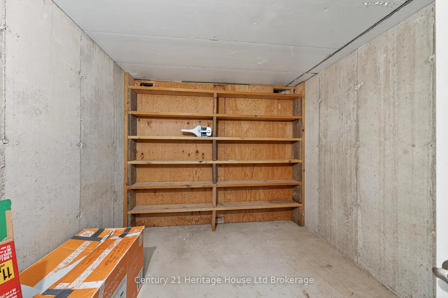 Additional image 17 of 450 Lakeview Drive 13