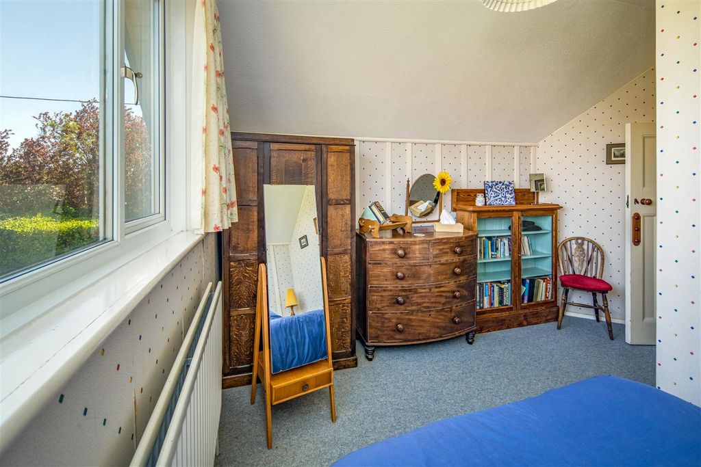 Additional image 13 of 5 bed detached house for saleFreshwater Bay, Isle Of Wight PO40