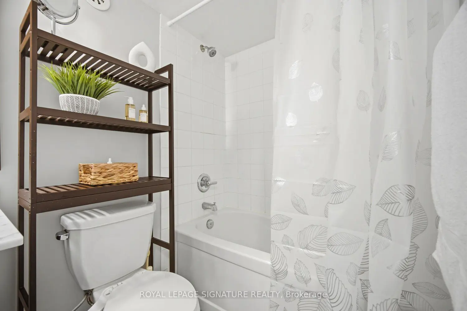 Additional image 10 of 8 Foundry Avenue 162