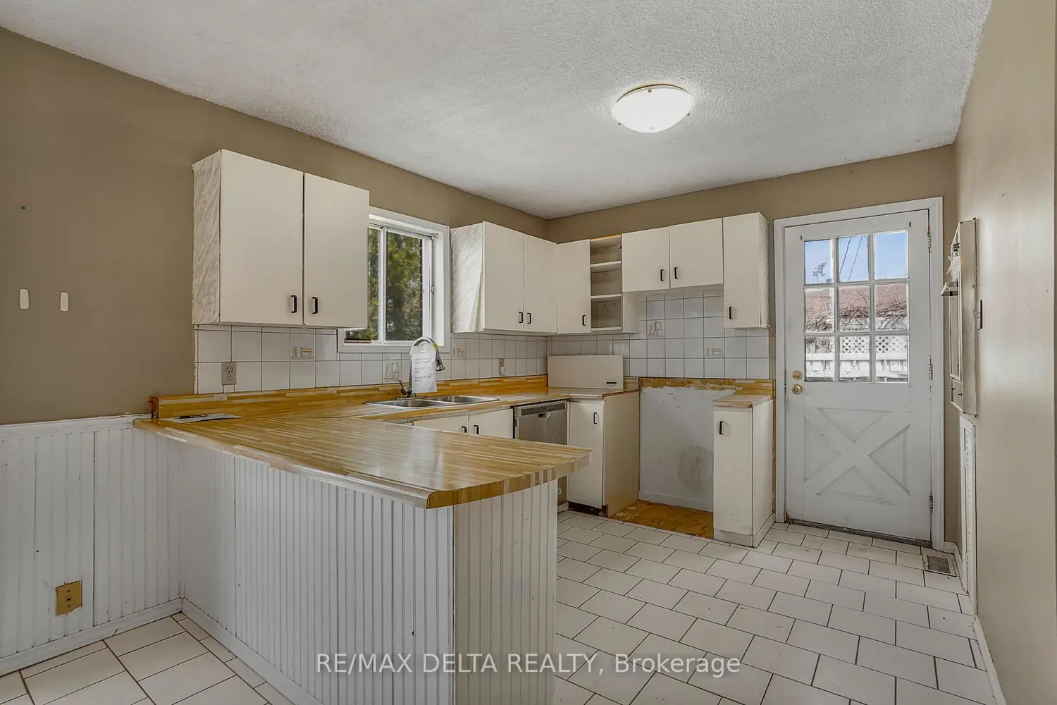Additional image 10 of 774 Edmond Street