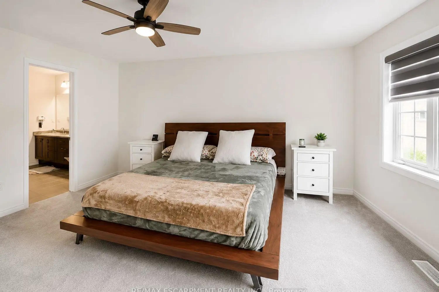 16 Stauffer Road photo 5