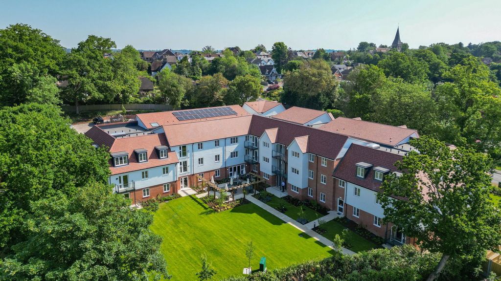 1 bed flat for saleHighgate Hill, Hawkhurst, Cranbrook TN18