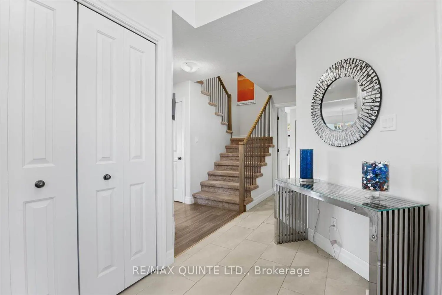 6 Granby Court photo 3