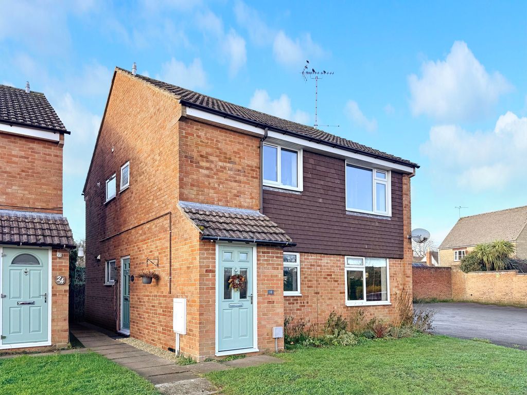 2 bed maisonette for saleEagles, Faringdon SN7