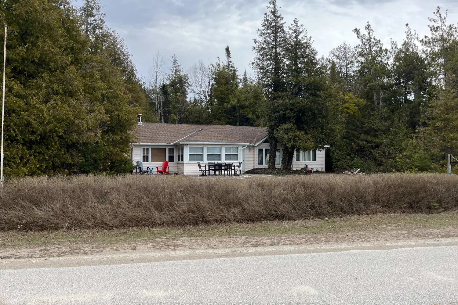 1371 2Nd Avenue photo 2