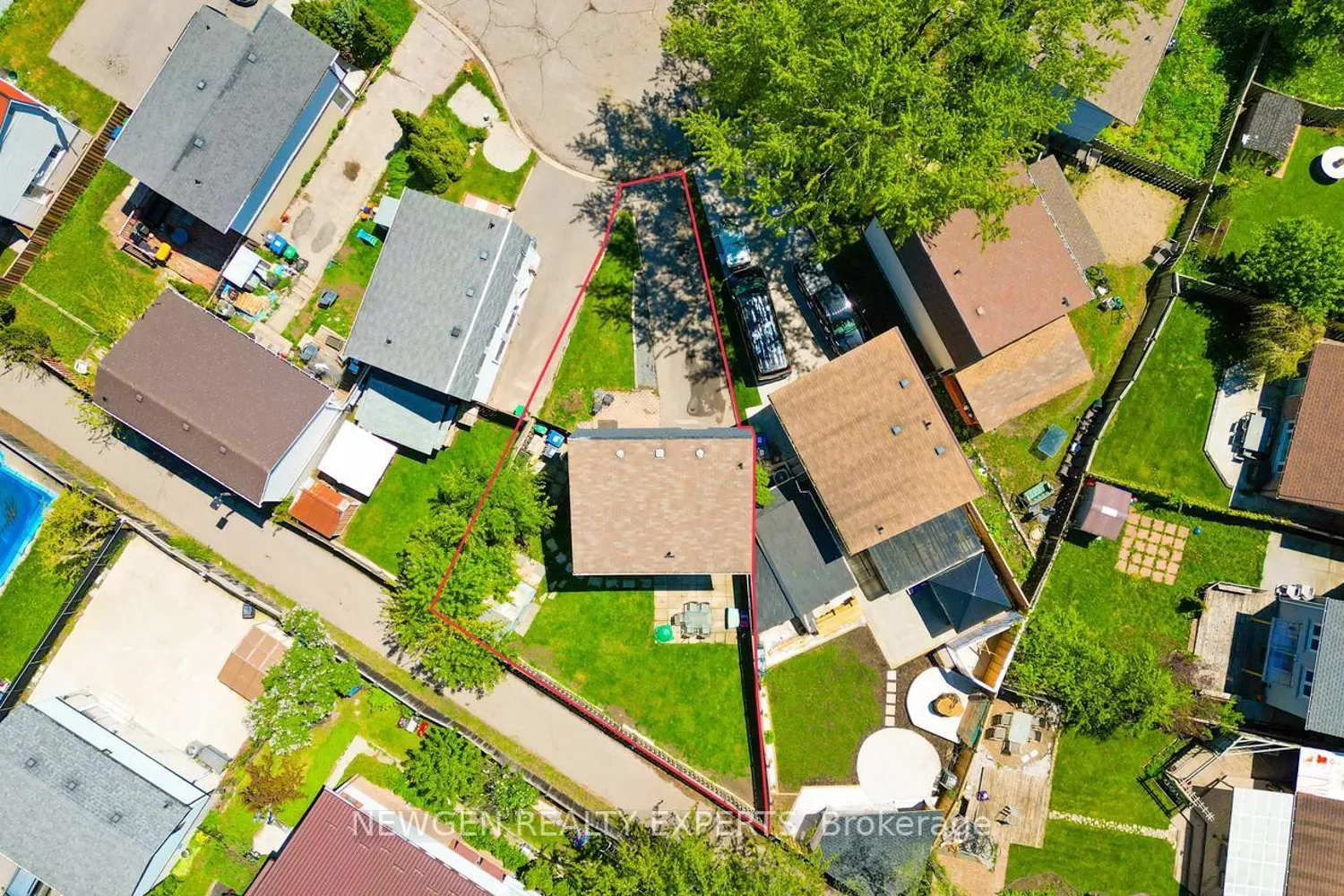 Additional image 19 of 10 Hollyhedge Court