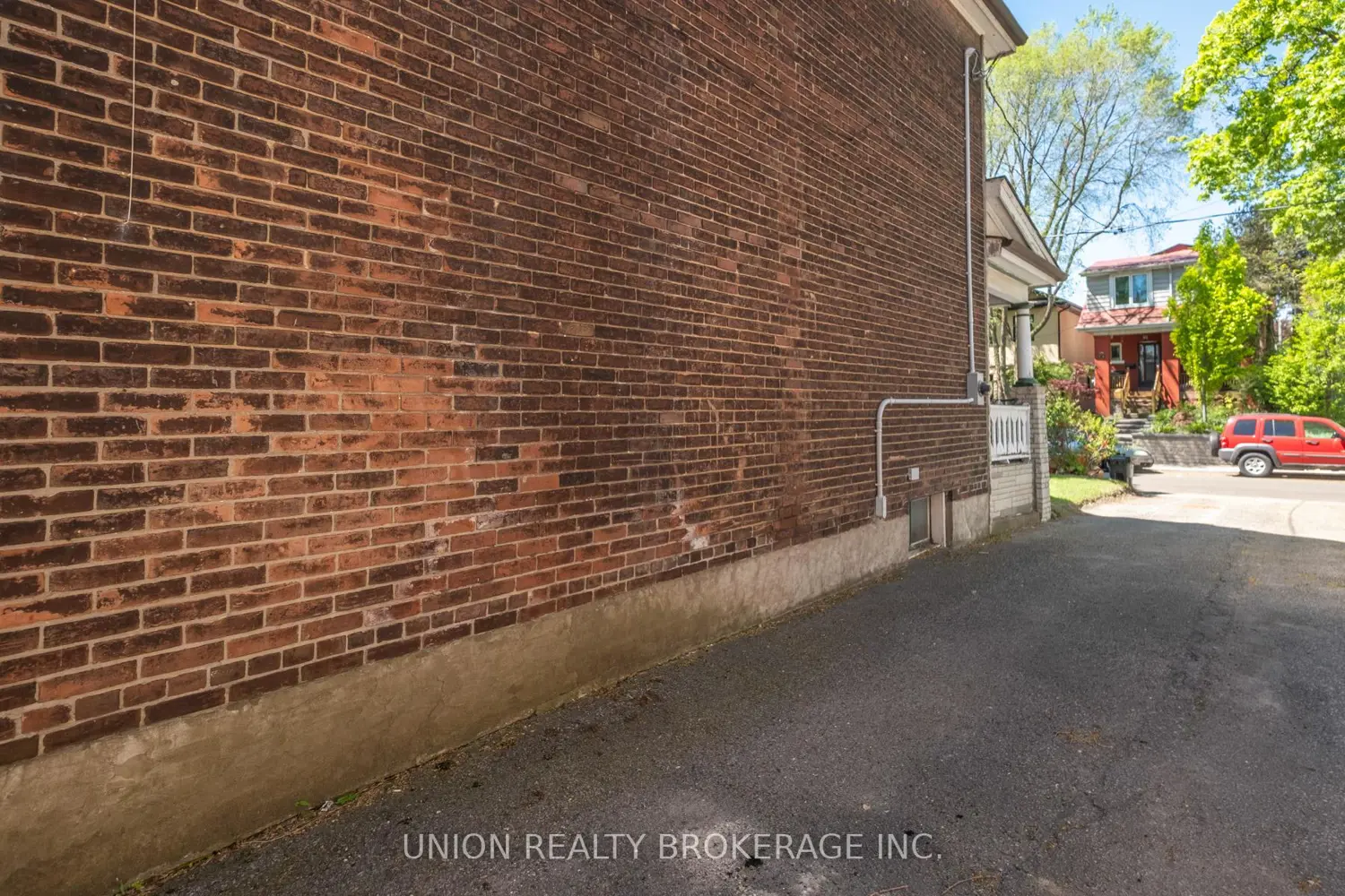 Additional image 17 of 75 Redwood Avenue