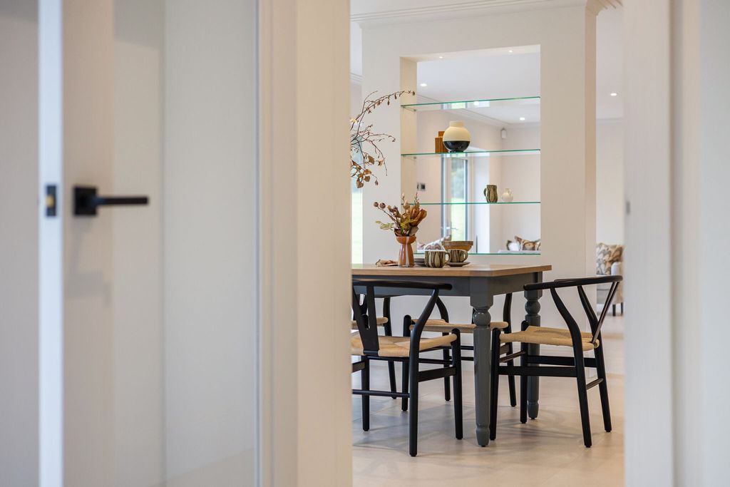 Additional image 11 of 6 bed detached house for saleArkell Lane, Frensham, Farnham GU10