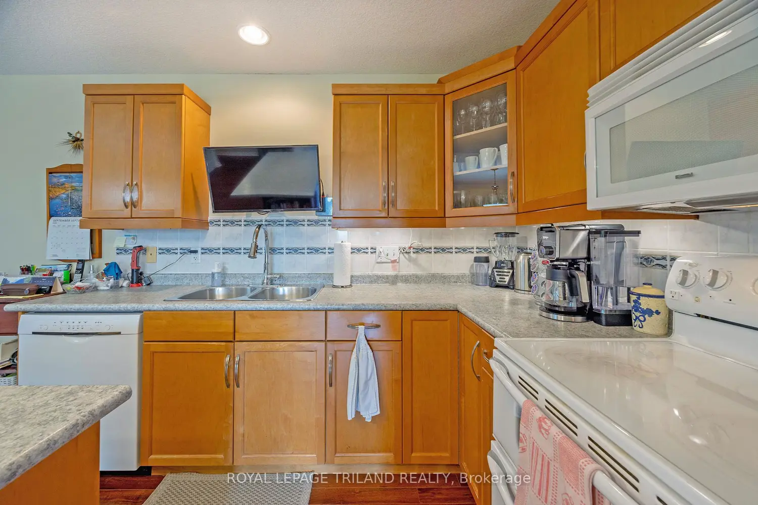18 Coleman Court photo 5