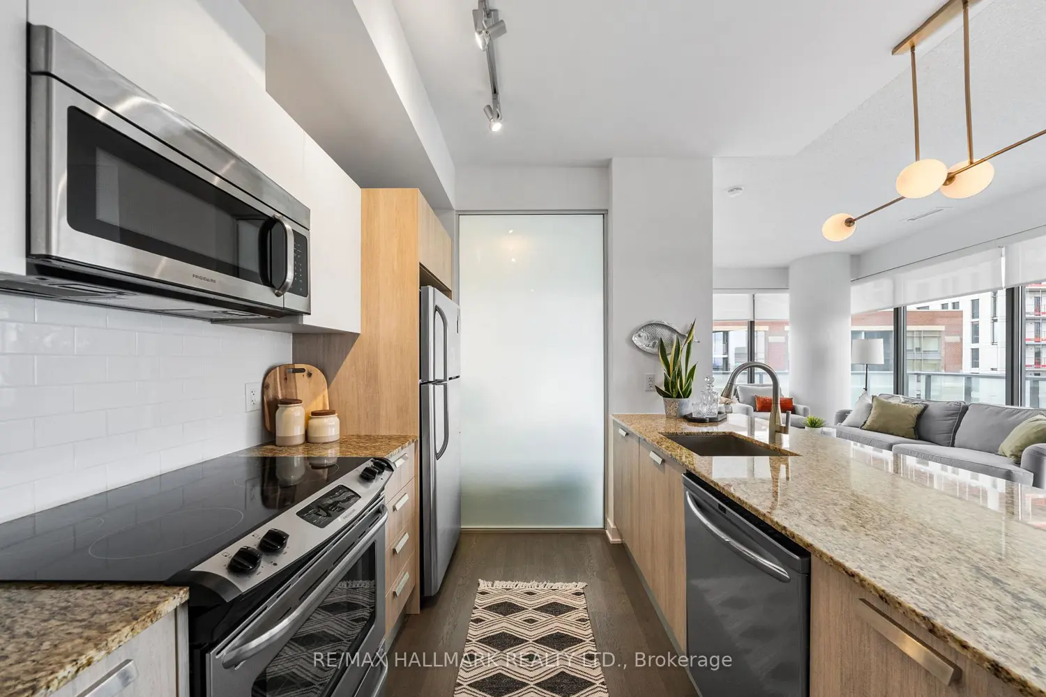Additional image 11 of 1815 Yonge Street 1106