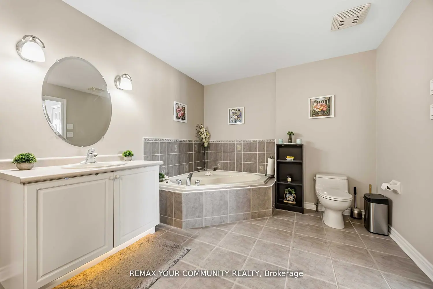 Additional image 15 of 520 Silken Laumann Drive 17