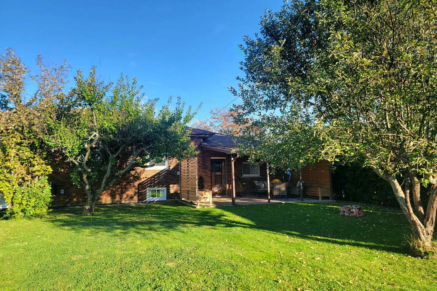 280 Clarke Street photo 4