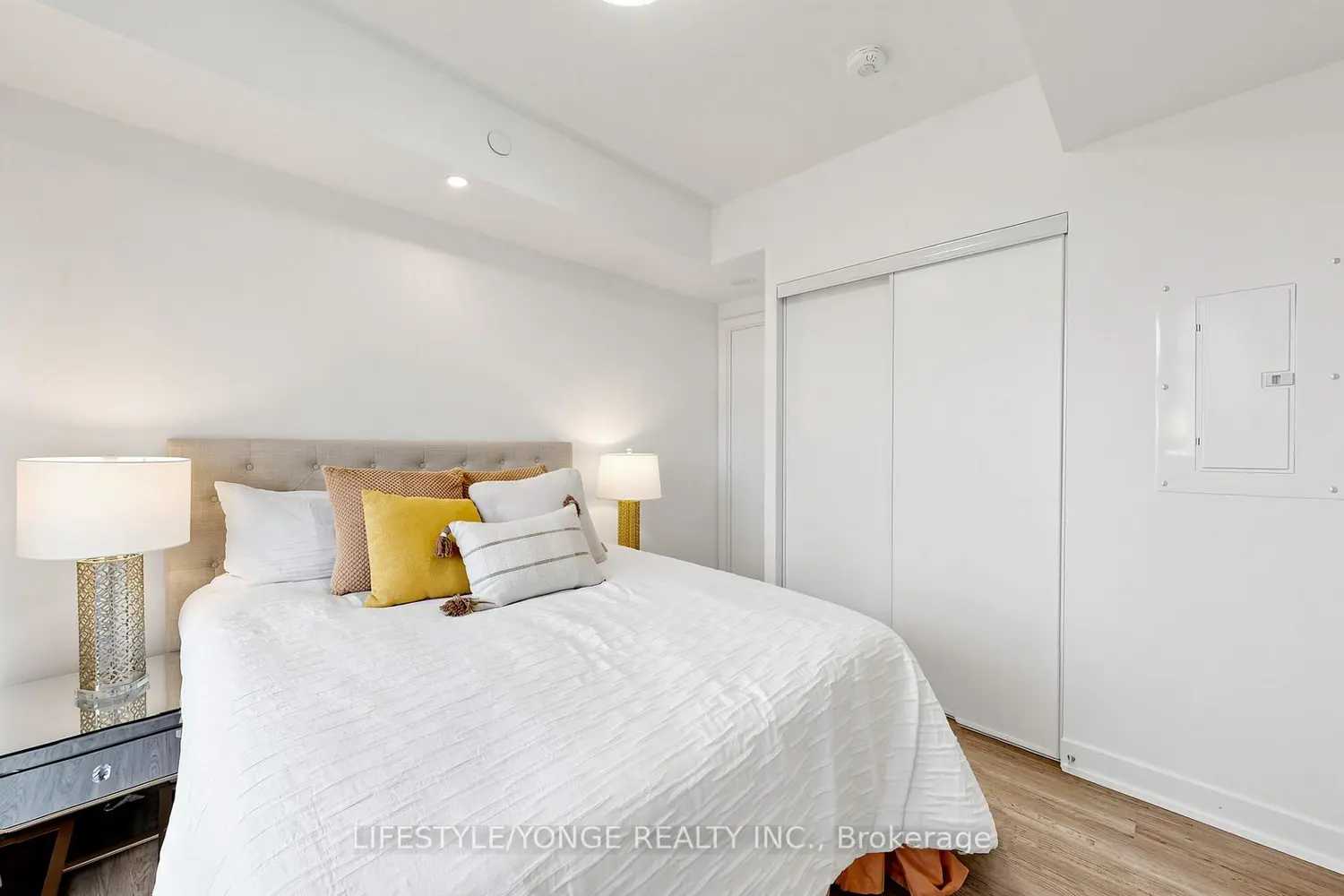 47 Mutual Street 2307