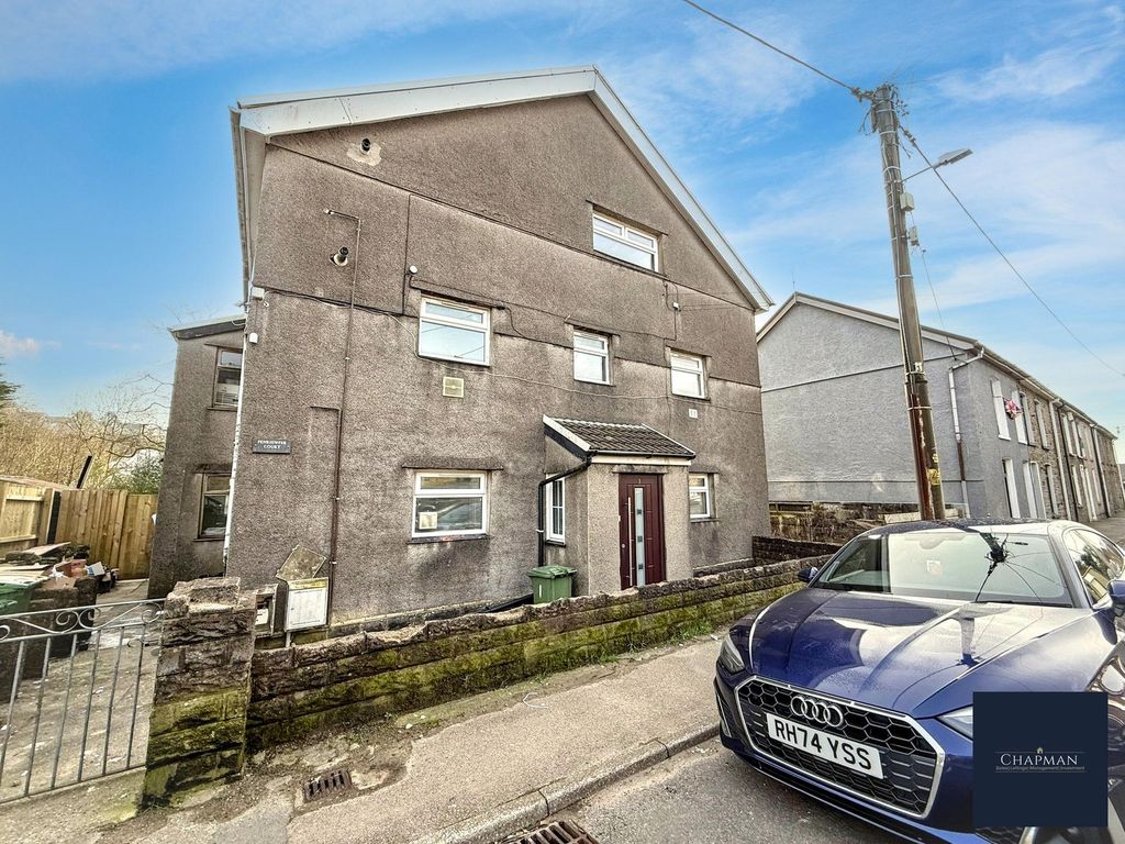 2 bed flat for salePenrhiwfer Road, Tonyrefail CF39