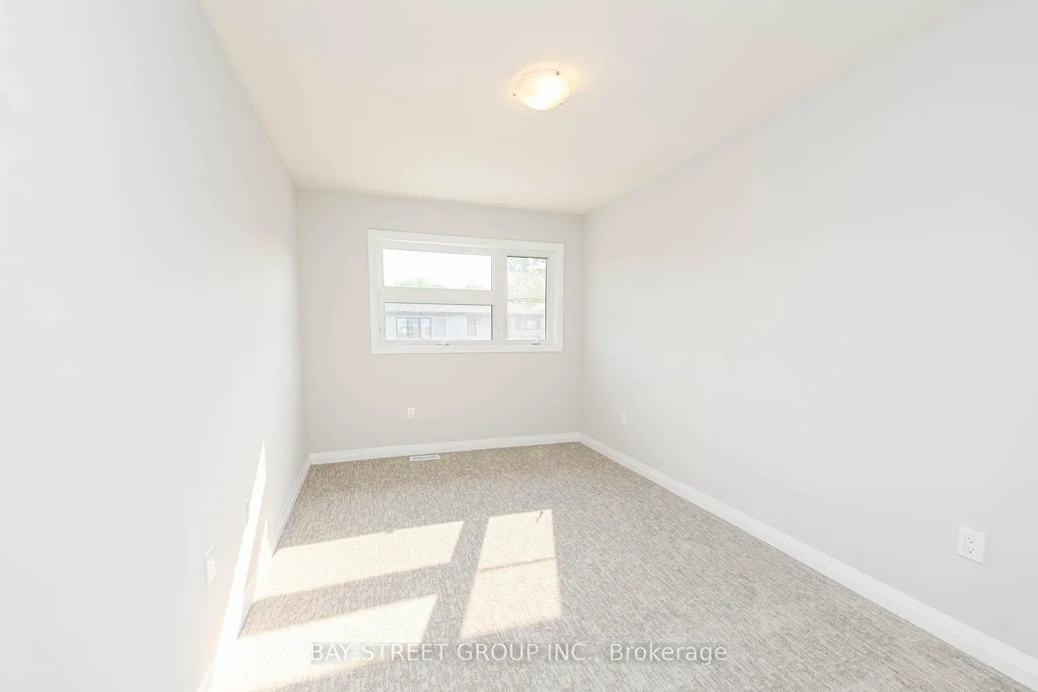 Additional image 11 of 4552 Portage Road 61