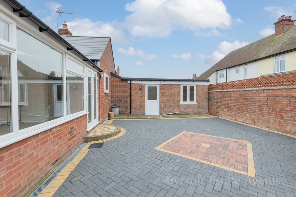 Additional image 3 of 3 bed detached bungalow for saleWindsor Avenue, Great Yarmouth NR30