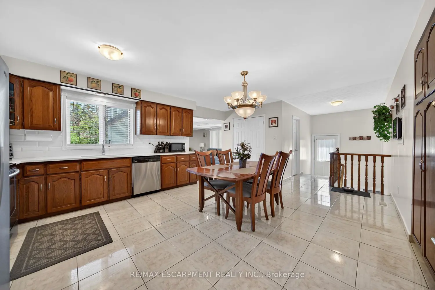 10 Skye Court photo 4