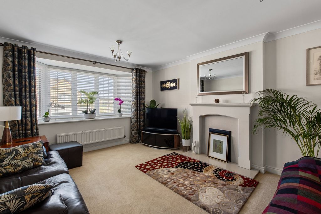 Additional image 3 of 4 bed detached house for saleBerkeley Avenue, Grantham NG31