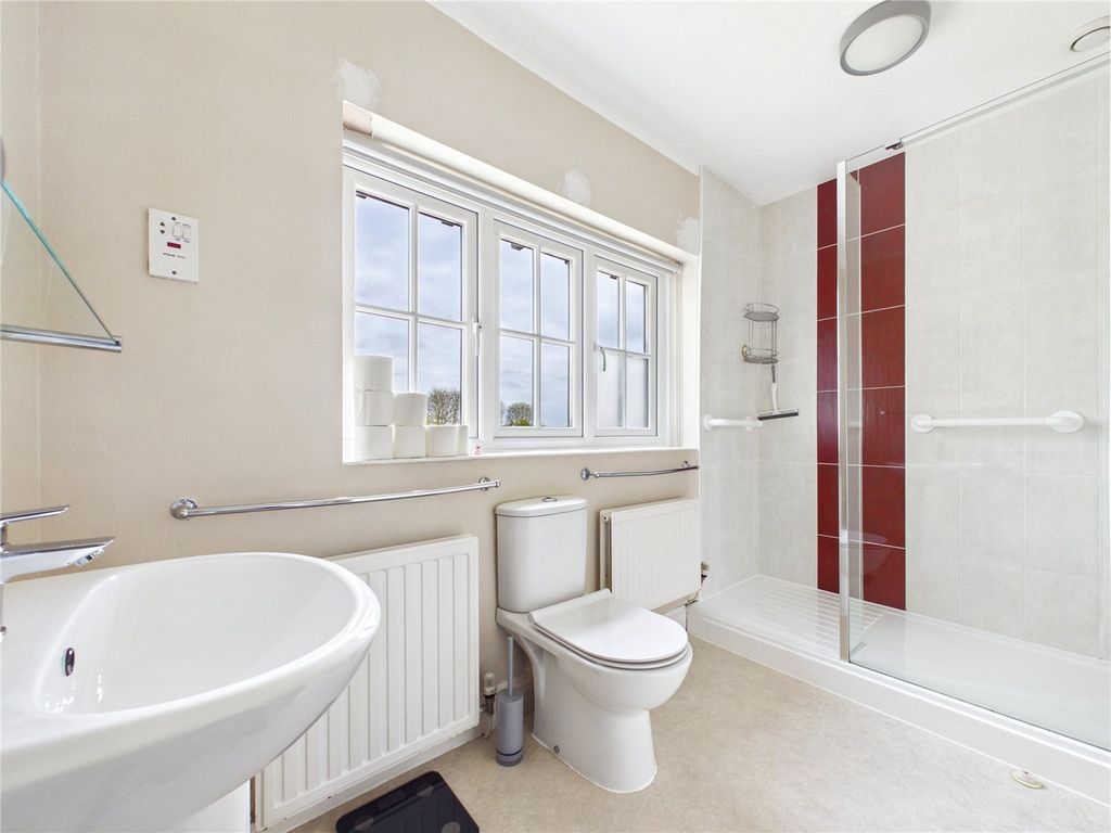 Additional image 13 of 4 bed detached house for saleLinks Avenue, Felixstowe, Suffolk IP11