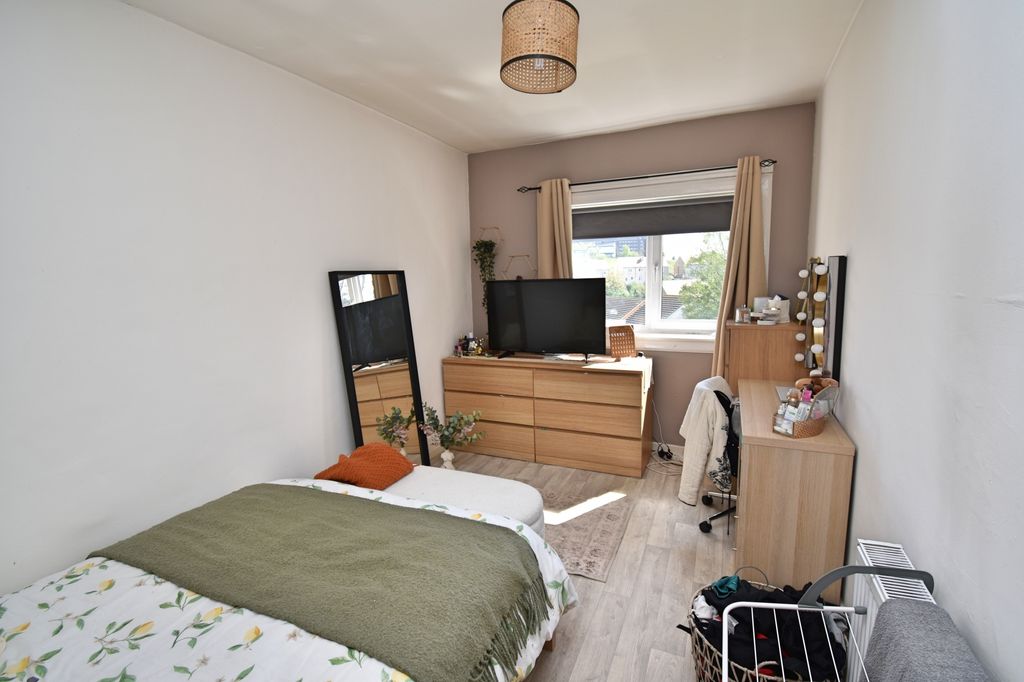 Additional image 16 of 4 bed terraced house for saleAuchmead Road, Greenock PA16