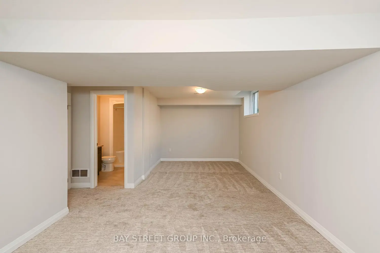 Additional image 15 of 4552 Portage Road 61