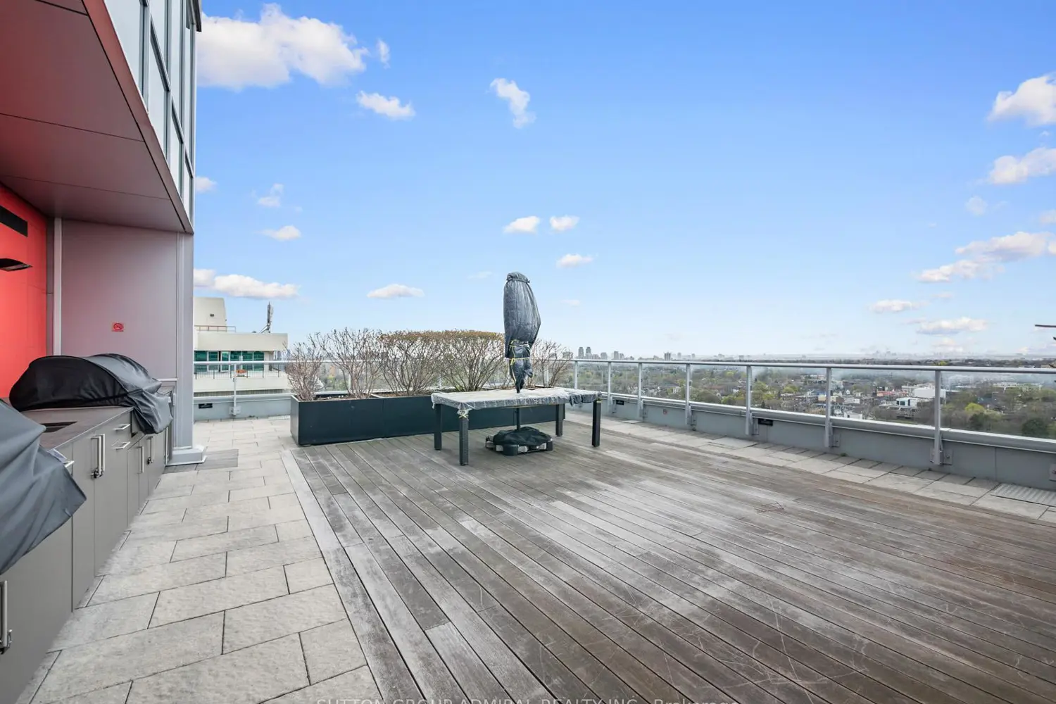 Additional image 11 of 58 Orchard View Boulevard 1202