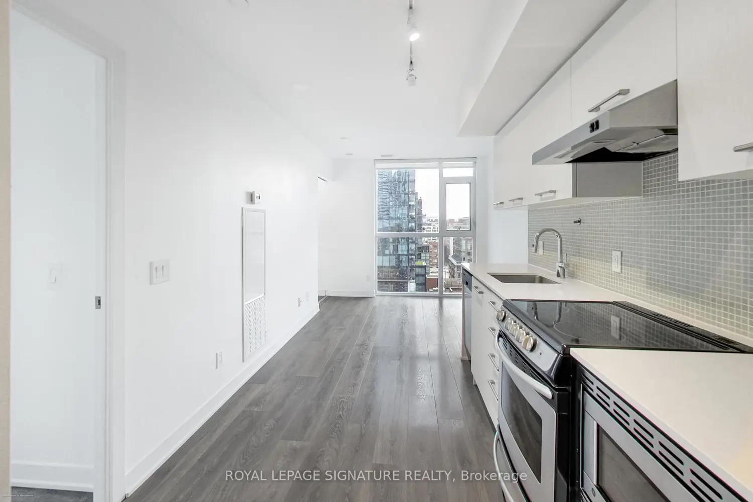 Additional image 8 of 87 Peter Street 1203