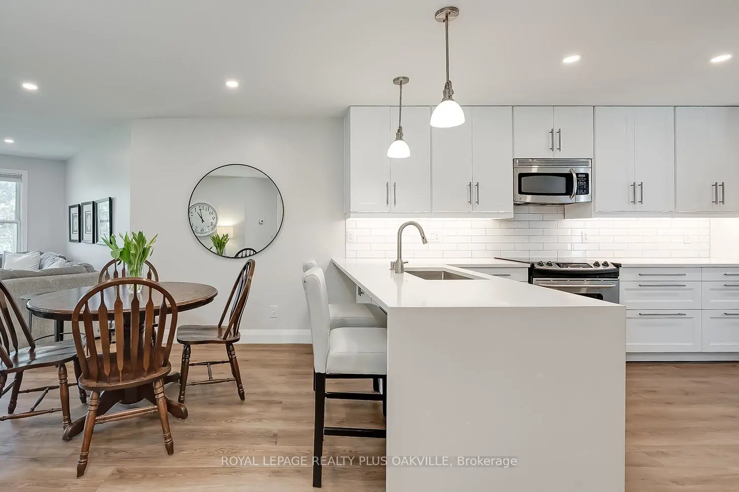 1220 Thorpe Road 205 photo 5