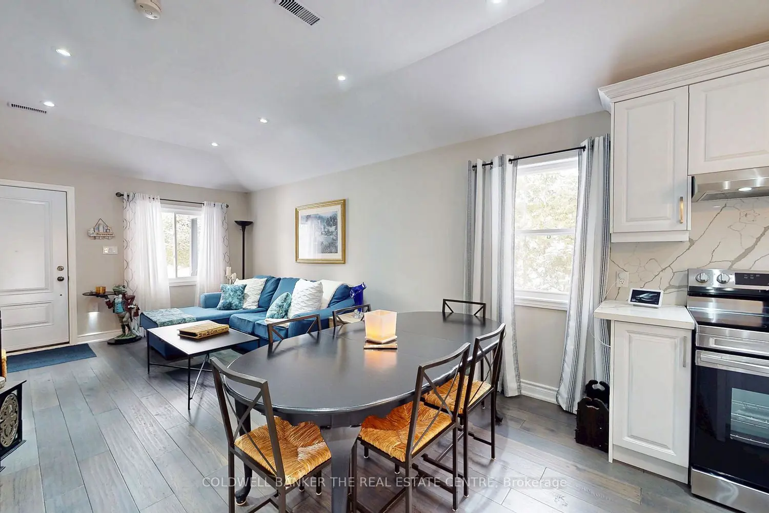 761 Churchill Lane photo 4