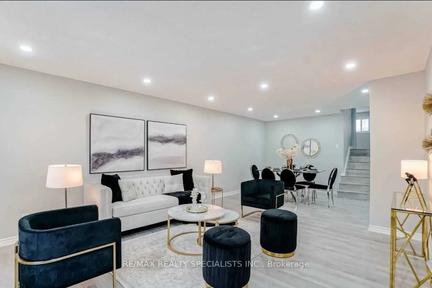 52 Maplehurst Square photo 3