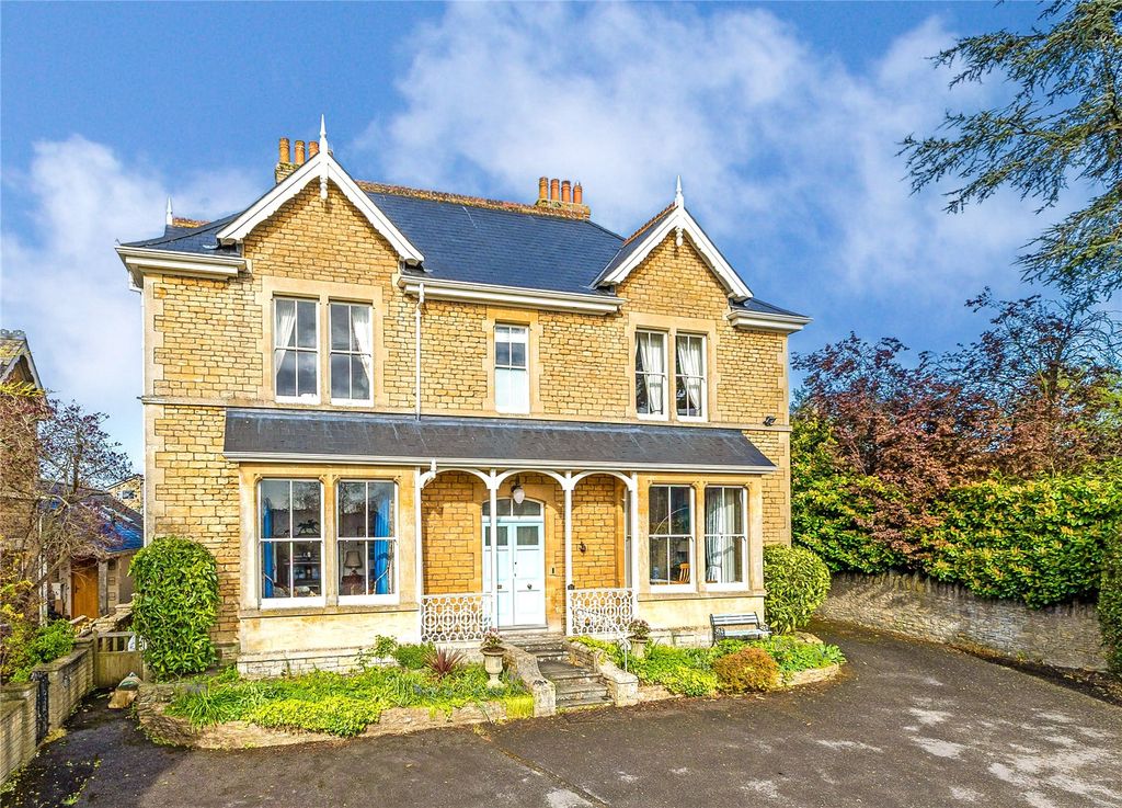 5 bed detached house for saleBath Road, Frome BA11