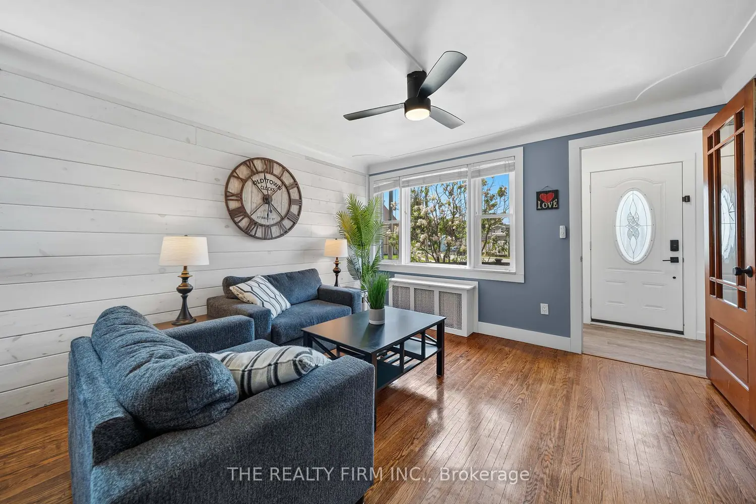 599 John Street photo 2