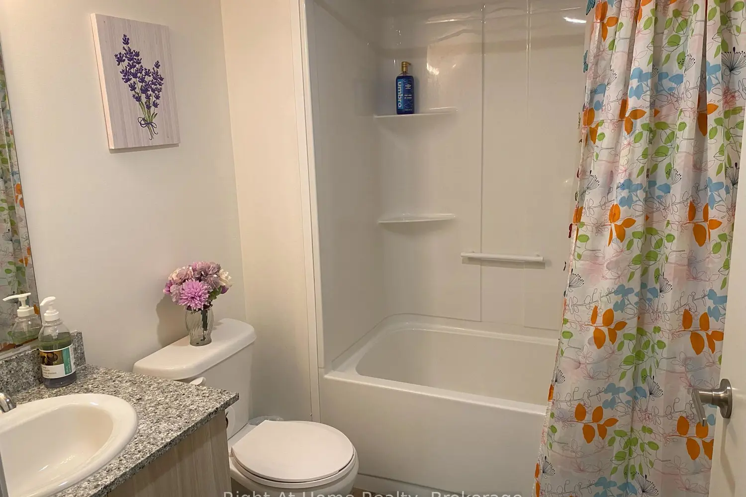 Additional image 7 of 275 Larch Street G204