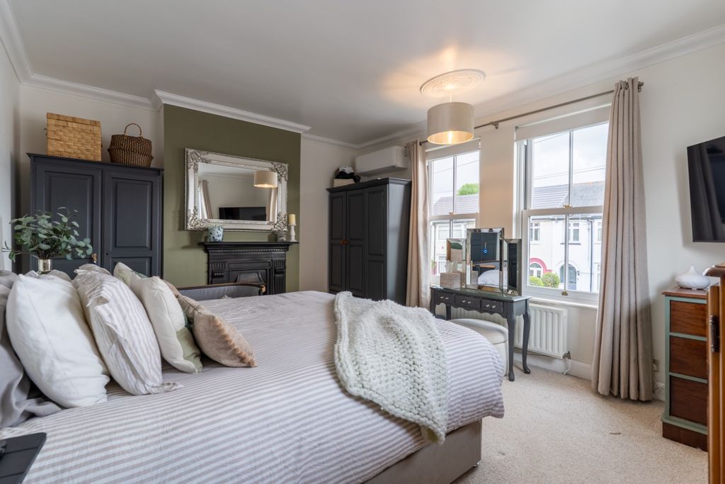 Additional image 13 of 4 bed semi-detached house for saleWhitehill Road, Gravesend DA12