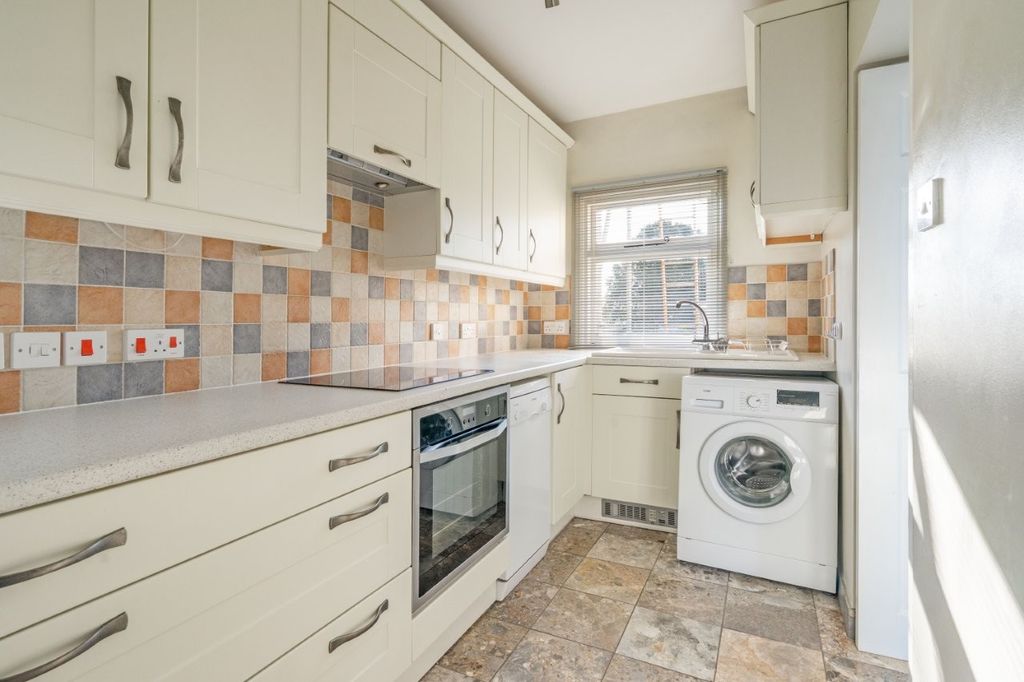 Additional image 6 of 2 bed flat for saleHigh Street, Burwash, East Sussex TN19