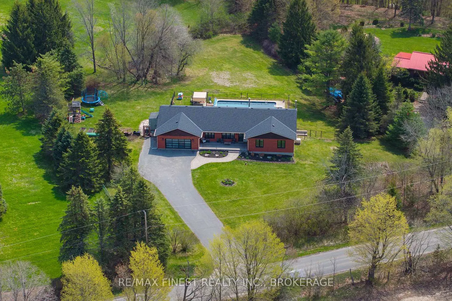 3010 Lakefield Drive photo 3