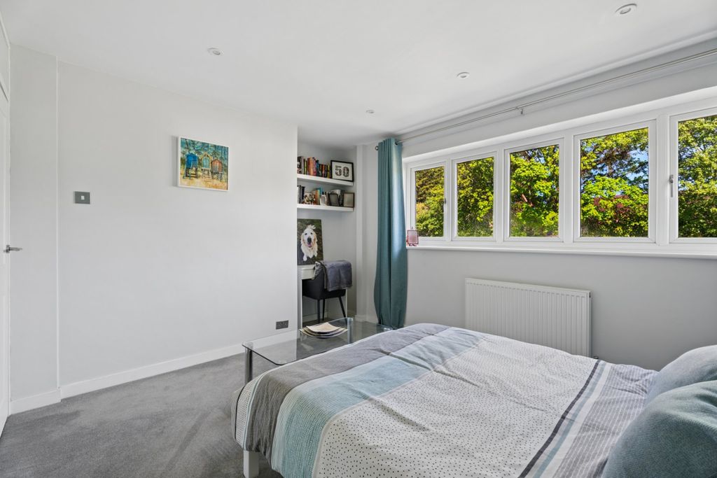 Additional image 12 of 4 bed detached house for saleMeadowcroft, Chalfont St. Peter, Gerrards Cross, Buckinghamshire SL9